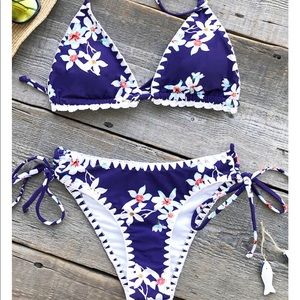 Cupshe Adore Me Lace Bikini Set - S / Purple/White